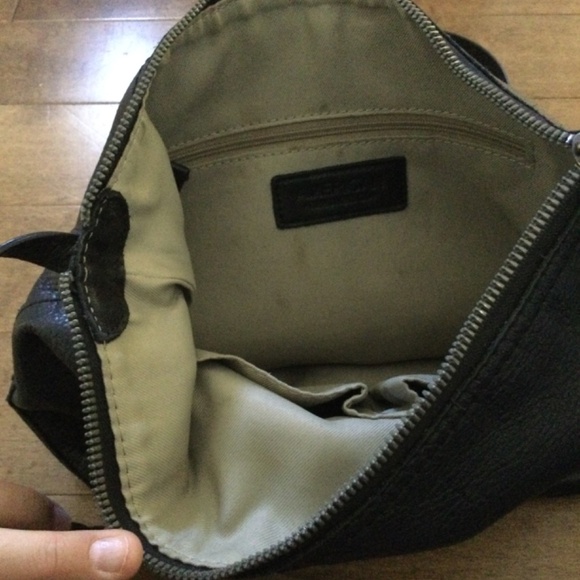 Black purse - Picture 3 of 4